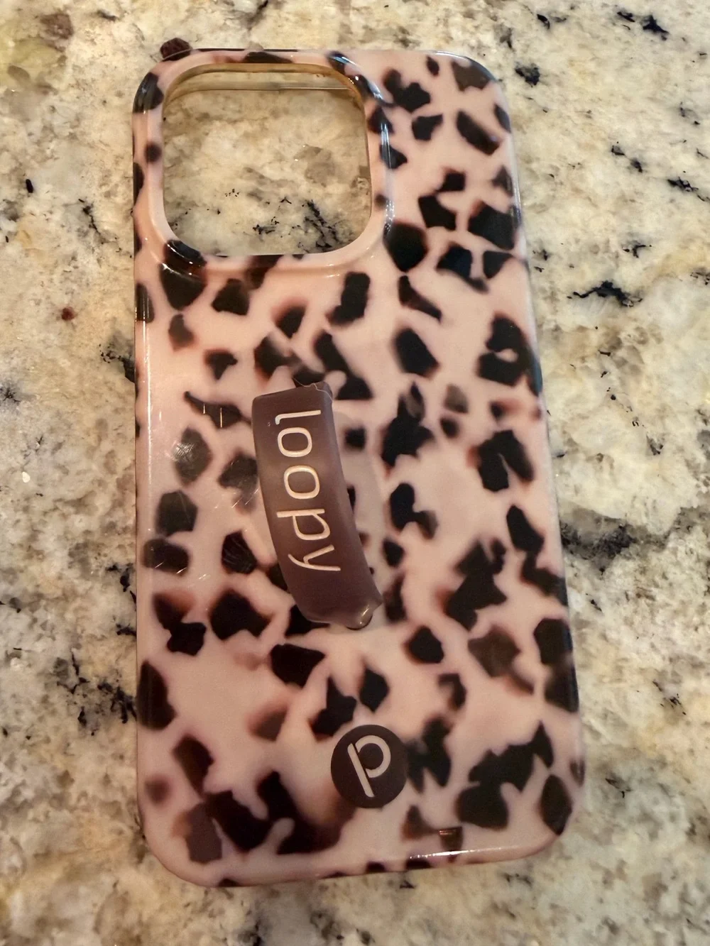 Loopy iPhone 15 pro blonde tortoise righty case